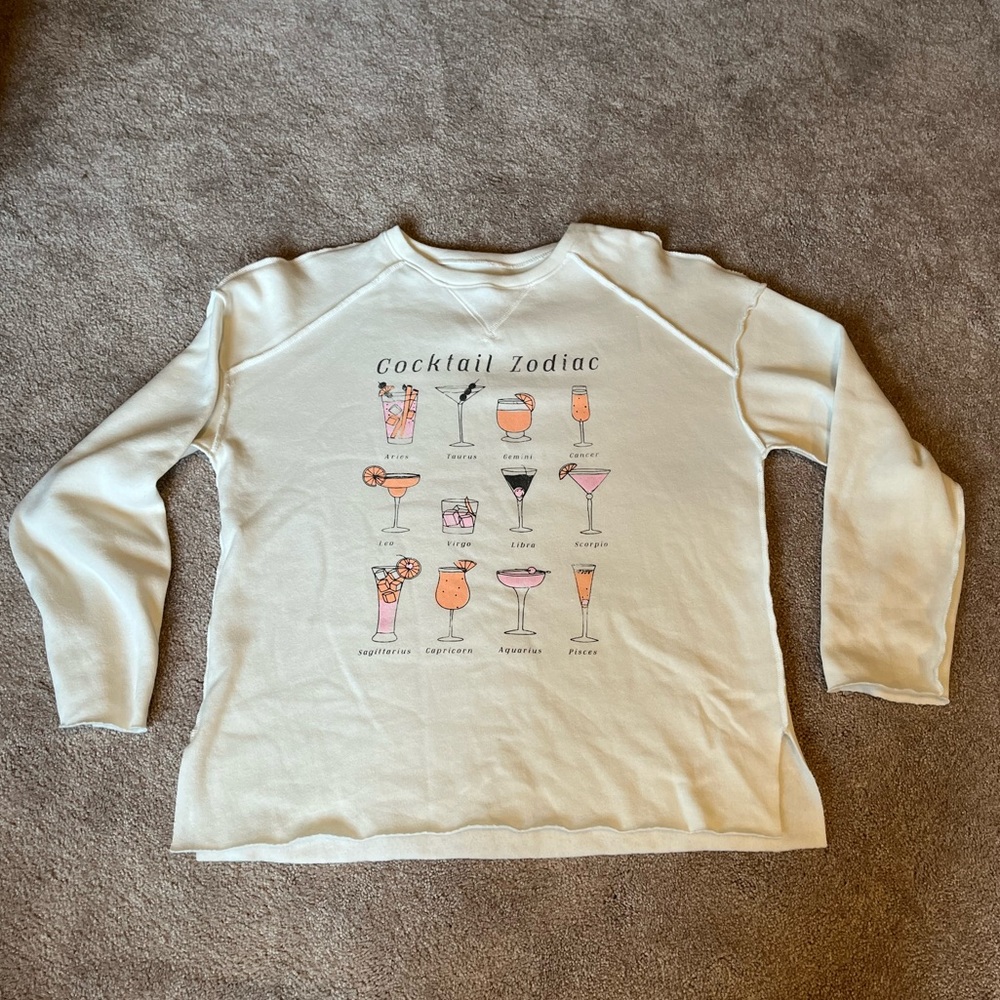 Grayson Threads pullover. Size small. Excellent used condition